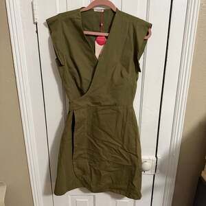 CaCay Mini Wrap Dress Olive Green Medium